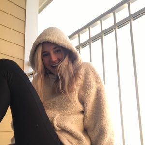 Meet your Posher, Cora